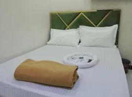 Hotel Icy Cool