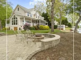 La Peninsule a Private Home with Lake Views