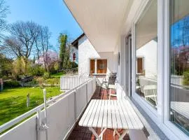 Lakeside Comfort with Balcony