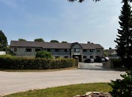 Smithaleigh Farm Rooms and Apartments，位于普里茅斯的酒店