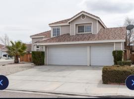 Desert View，位于维克多维尔的酒店