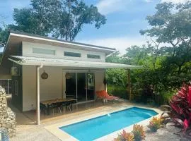 Casa Hilltop Peaceful house 15 minutes from Samara