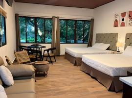 Hotel Termales La Montaña，位于Ahuachapán的酒店