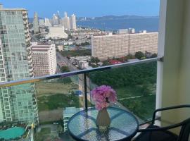 Dusit Grand Condo View Jomtien，位于乔木提恩海滩的分契式公寓