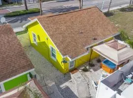 Sunshine Tropical Villa