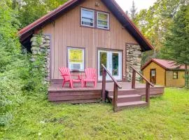 10 Mi to Gore Mountain! Pet-Friendly Cabin
