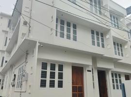 Sivasarass rooms，位于特里凡得琅的酒店