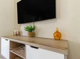 AlimamaSpaces - Rodney's Studio