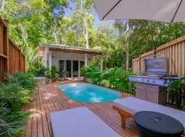 Studio with Pool and 5 min beach, close 2 WestBay