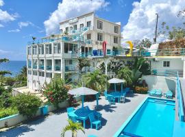 Ocean View Hotel and Restaurant，位于罗阿坦的酒店