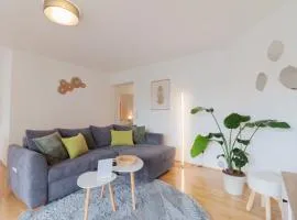 nJoy! Federsee Getaway - Central - Coffee - Balcony - perfect for business and travel
