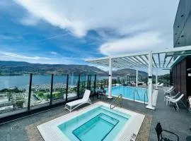 Million-Dollar View with 34th floor Rooftop Pool and hot Tub , Private Room and Private Bathroom in Downtown Kelowna!