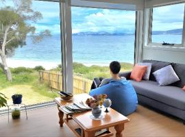 Beach Getaway - Blessington Villa，位于South Arm的酒店