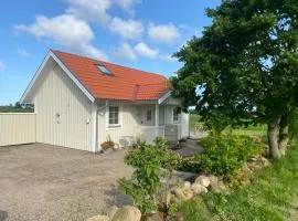 Hansingalstuga Bed and Kitchen Guesthouse
