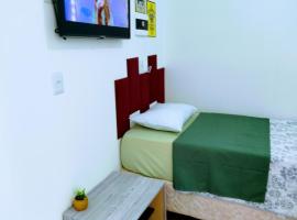 Pousada minha casa ouro verde，位于博图卡图的酒店