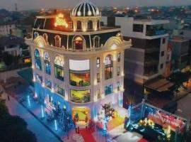 Royal Homestay - Royal Center，位于Móng Cái的酒店