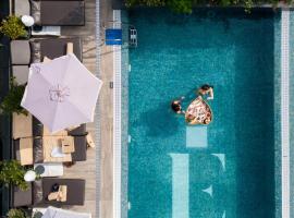Elexus Boutique，位于普雷代亚尔的带泳池的酒店