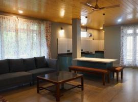 Nabhasa Courtyard Family Home and 2 BHK Apartments Mountain View Stay in Gangtok, Sikkim，位于甘托克的住宿