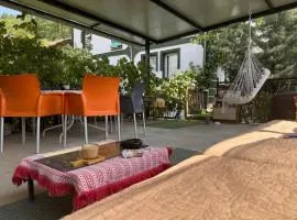 Adem's Cozy Terrace Retreat