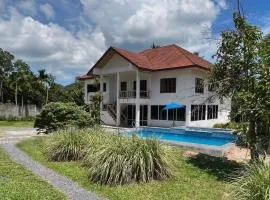 Areerat Villa HomeStay