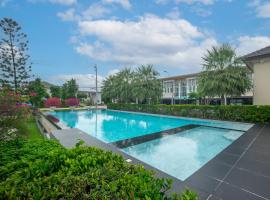 Family House Bangkok 4 Bedrooms 10 Guests Near Fashion Island，位于邦肯的酒店