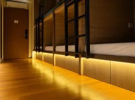 Wink at Upper Cross Street