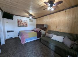 Squaw Valley Motel Room 6，位于斯阔谷的酒店