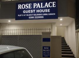 Rose Palace Guest House，位于卡拉奇的酒店
