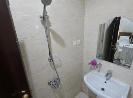 استديو بغرفتين مريحه وجديده