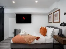 Luxury Studio Condo in Downtown Toronto Elm Street