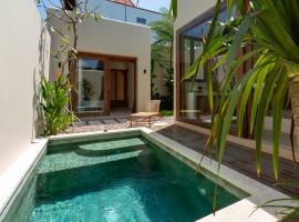 Casa Wayan Gede, private pool villa in the heart of Bingin，位于Bingin Beach的酒店