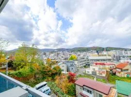 海と山の見える部屋 2BR Canal View