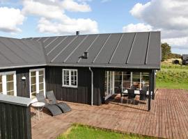 5 star holiday home in Nysted，位于尼斯泰兹的酒店