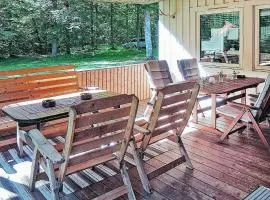 6 person holiday home in HÄSTVEDA-By Traum
