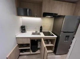 Cozy Maho Studio w Pool Gym Walk to beach & Nightlife