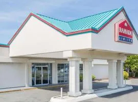 Ramada，位于诺福克诺福克国际机场 - ORF附近的酒店