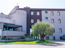 Hotel HDomus，位于诺加罗莱罗卡的酒店