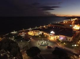 Hotel y Casino Del Río - Las Grutas，位于拉斯格路塔斯的酒店