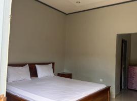 Sumbawa Maluk Homestay Kost tika，位于Maluk的酒店