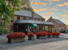 Logis Hôtel Le Menobu，位于特镇的酒店