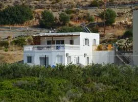 Villa in Makry Gialos near Sandy Beach