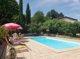 Chambre d'hôtes à proximité de Vienne, campagne et piscine