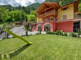 Mountain Retreat with Sauna，位于Caldes的酒店