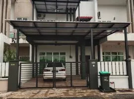 Villa Farah