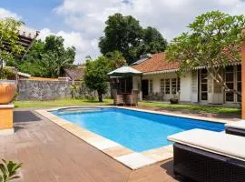 Villa Gold