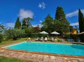 Farmhouse in Todi with Pool & Theater Nearby