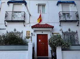 Hostal Playa Hidalgo，位于罗塔的酒店