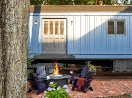 The Kent Collection - The Garden Cottages，位于Kent的宠物友好酒店