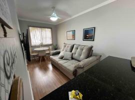 Moderno e aconchegante ao lado do Iguatemi，位于索罗卡巴的酒店