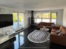 Villa nær Kolding Storcenter og Slotssøbad，位于科灵的酒店